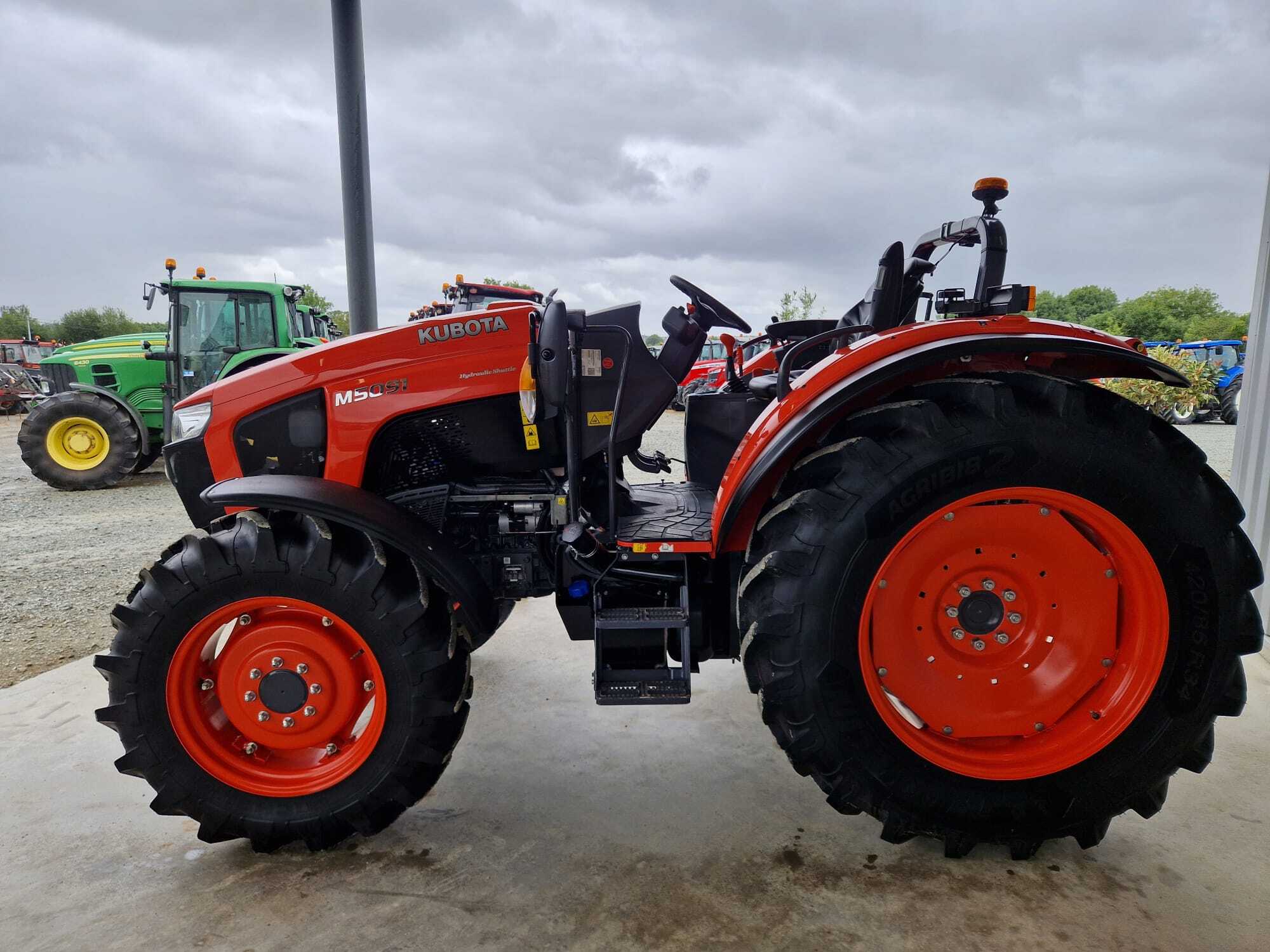 Kubota m5091 – Image 13